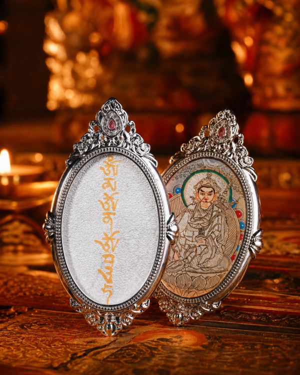 ChatGPT Image 2026年4月26日 11_44_54 (1) Guru Rinpoche (莲花生大士) Hand-painted Thangka Pendant - 3x4.5cm Sacred Lotus-born Master Amulet for Supreme Blessings & Obstacle Removal