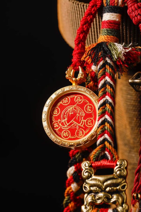 大日如来大圆满手印唐卡包挂5 Vairocana (大日如來) Great Perfection Dharma Seal - 2.0cm Hand-painted Bag Charm with Premium Accessory Set