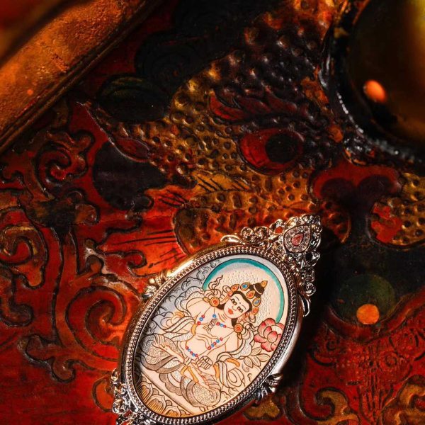 椭圆银唐9 Vajrasattva (金刚萨埵) Hand-painted Thangka Pendant - 3x4.5cm Sacred Purification Amulet for Karma Cleansing & Inner Peace